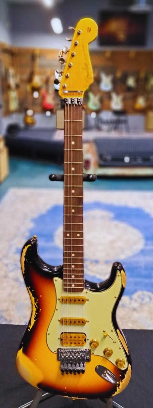 WildCat Exclusive Fender Custom Shop Alley Cat Strat Floyd Rose HSS 3-Tone Sunburst