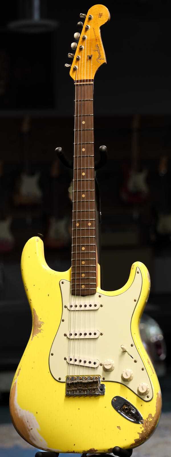 Fender Custom Shop 1961 Heavy Relic Stratocaster Graffiti Yellow R122612