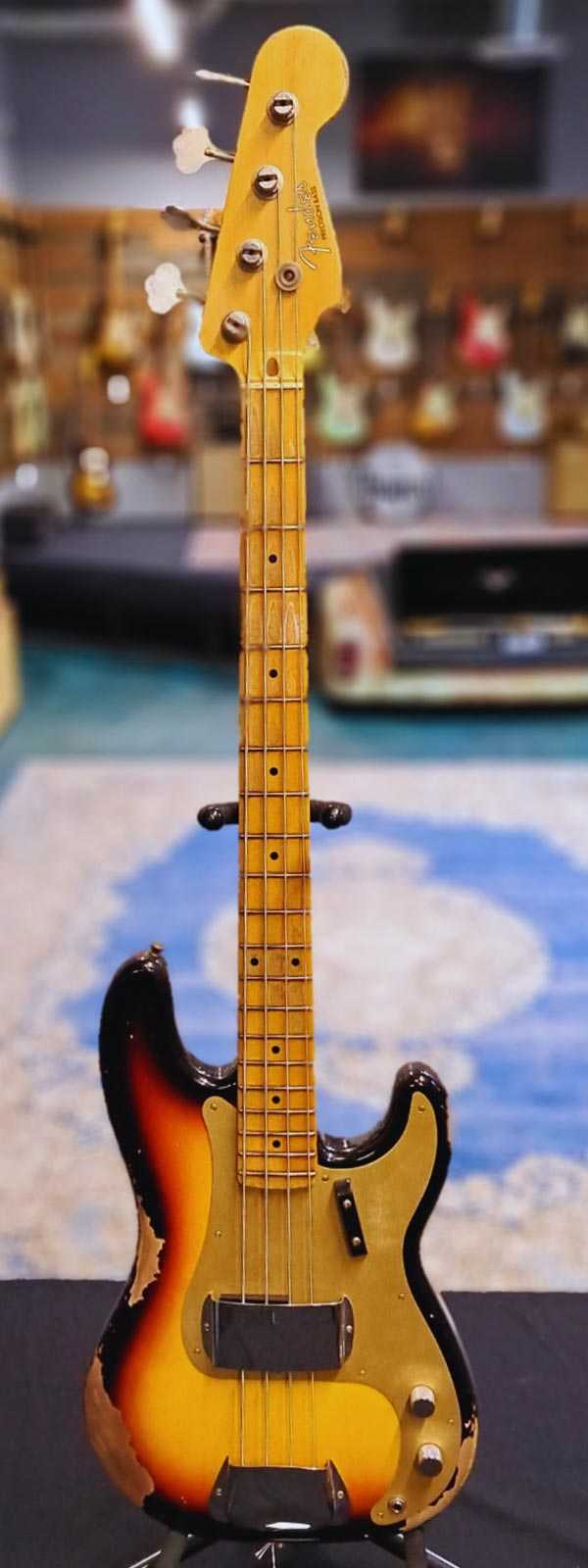 Fender Custom Shop B2 58 P Bass 3 tone Sunburst CZ569129