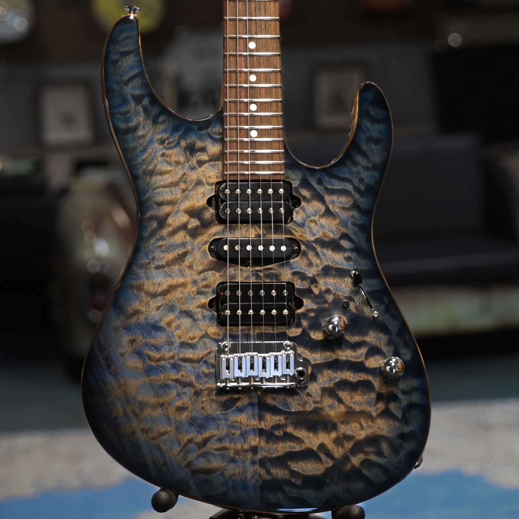 Suhr Custom Modern Quilt Top Roasted Maple Neck Rosewood Fretboard Faded  Trans Whale Blue Burst